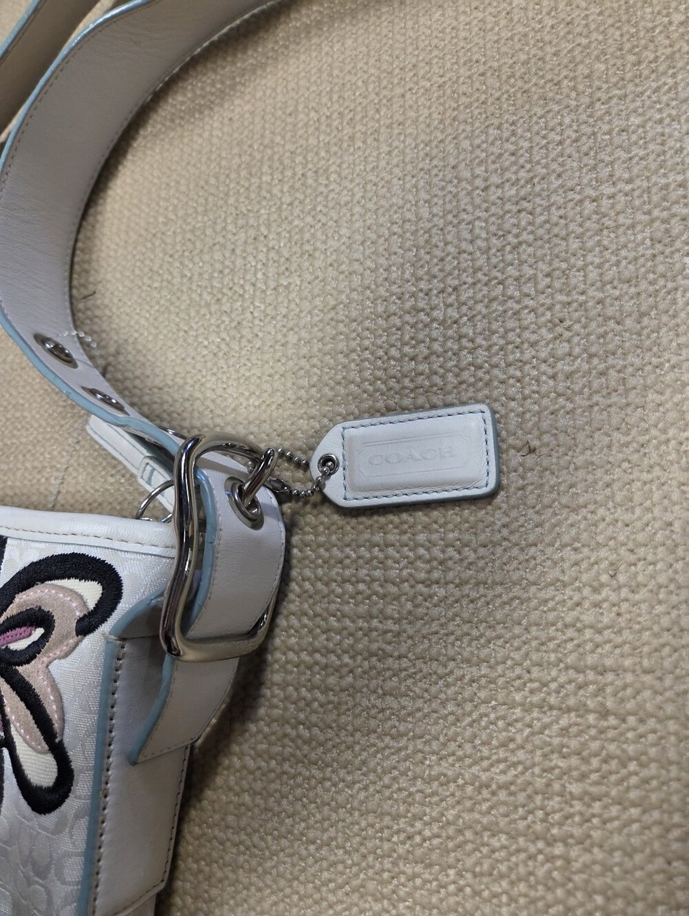 Coach Signature Monogram Floral Bumble Bee Embroidered Shoulder Bag Style - Picture 5 of 12